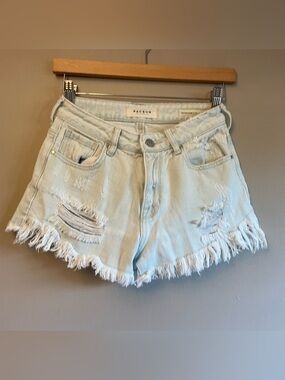 PacSun High Rise Distressed Denim Shorts Light Wash Size 24